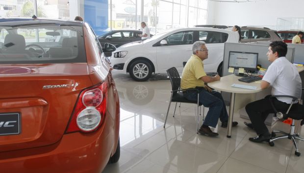 CrÃ©ditos vehiculares en dÃ³lares siguen cayendo