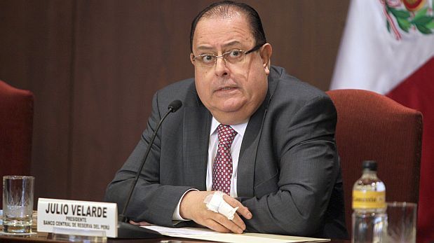 Julio Velarde: ?DeberÃ­a haber una pensiÃ³n mÃ­nima en el SPP?