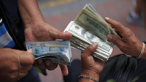 DÃ³lar empezÃ³ la semana con nueva alza y subiÃ³ a S/.3,377