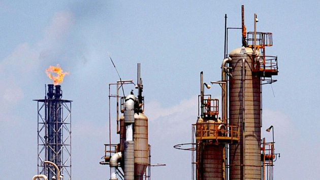 Precio del barril del petrÃ³leo cae por debajo de los US$30 por primera vez en 12 aÃ±os