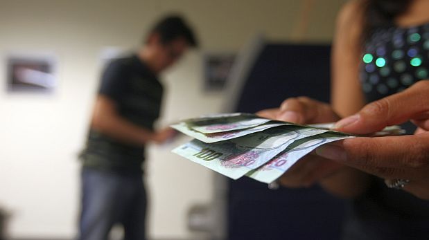 Sueldo mÃ­nimo cayÃ³ 10% en tÃ©rminos reales desde 2012