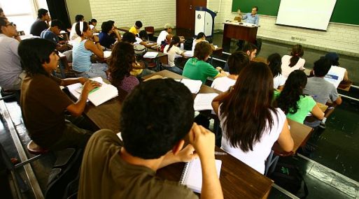 Pulso PerÃº: El 70% de familias estÃ¡ satisfecho con la educaciÃ³n escolar de sus hijos
