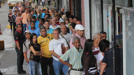 Bancos retrasan que afiliados usen 25% de AFP para inmuebles
