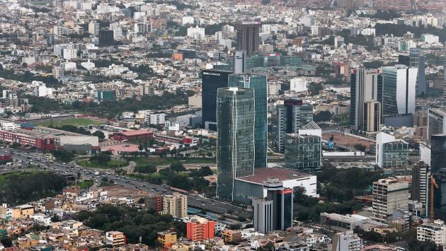 PerÃº cayÃ³ 10 puestos en libertad econÃ³mica