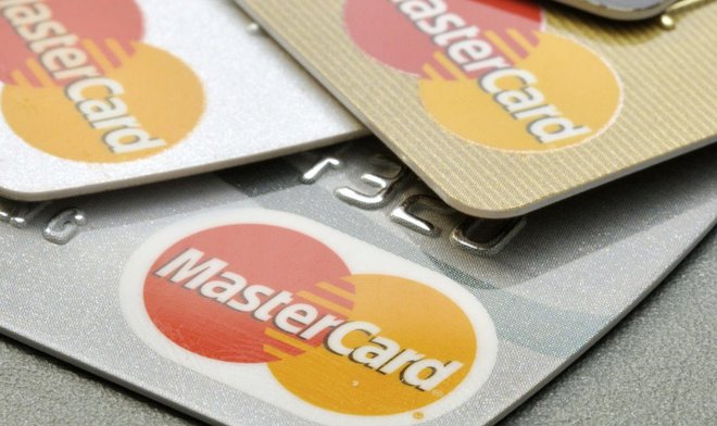 Mastercard elimina requisito de firmas en tarjetas y recibos